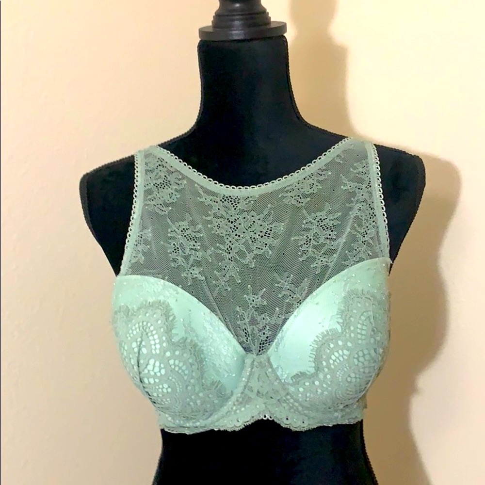 Victoria’s Secret Dream Angels bra